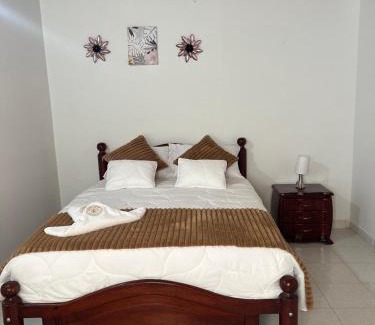 Calle 26 Apartamento | Golden Airport Connection Hotel