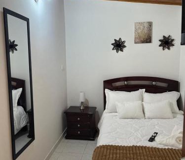 Calle 26 Apartamento | Golden Airport Connection Hotel