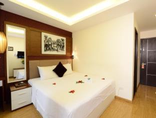 Hang Trong Hotel | Golden Amour Hotel