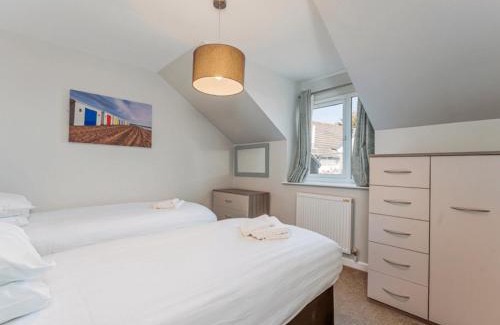Woolacombe Villa | Golden Coast Leisure Park - Ocean Tide Villa 3 S