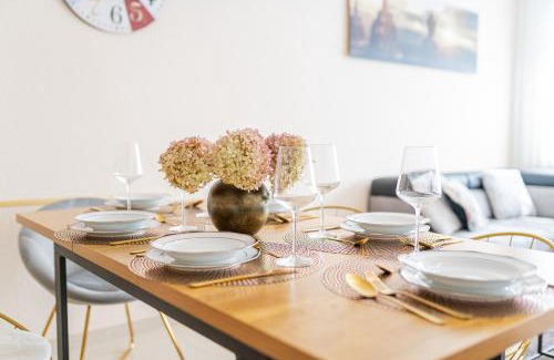 Altstadt Apartamento | Golden Design Apartment, Zentral, Familie und Business, 1000 Mbit