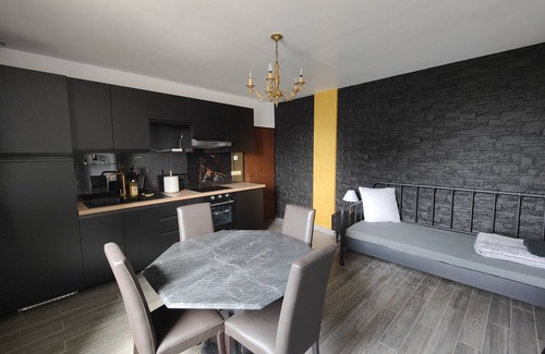 Puttelange-aux-Lacs Apartamento | Golden Elegant Apartment