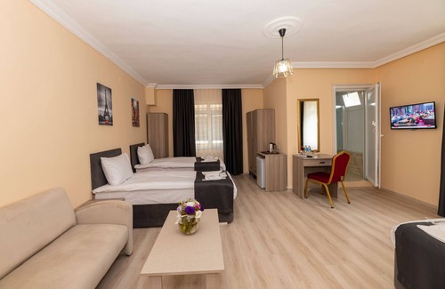Avcilar Hotel | Golden Flower