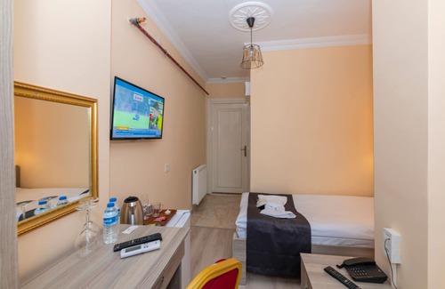 Avcilar Hotel | Golden Flower