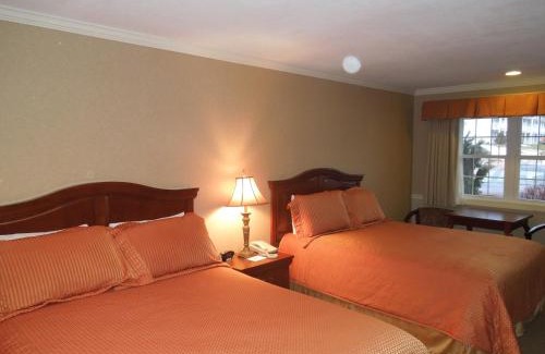 North Conway Hotel | Golden Gables Inn