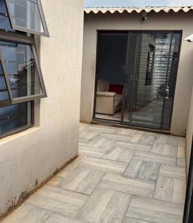 Evaton Casa | Golden Highway Guesthouse Evaton