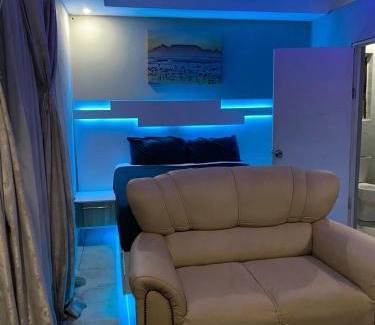Evaton Casa | Golden Highway Guesthouse Evaton