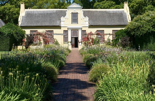 Somerset West Casa | Golden Hill Guest House & Tours - Adults Only