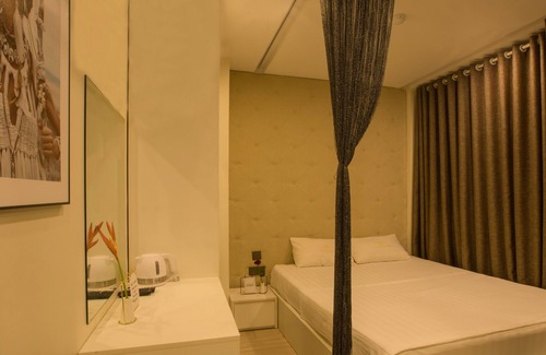 Hai Ba Trung Hotel | Golden Hotel 2