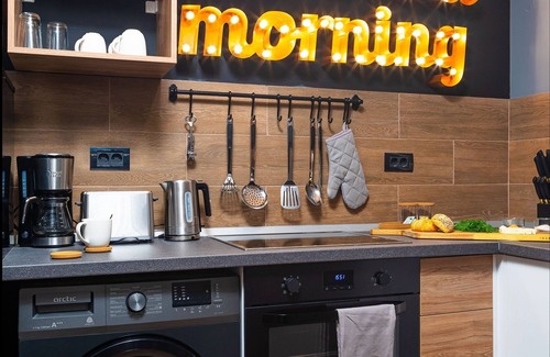 Bucharest City-Centre Apartamento | Golden Hour - One Bedroom - Next to Cismigiu Park and Victoria Avenue