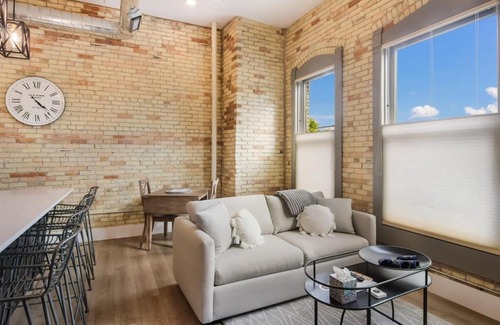Traverse City Casa | Golden Lofts Unit 2 Downtown Traverse City 1bd 1ba