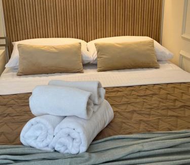 Grbavica Apartamento | Golden Olive Boutique Studio Apartment with Private Parking