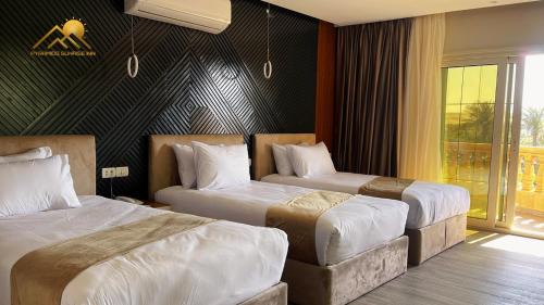 Giza Hotel | Golden palm sunrise inn