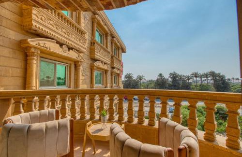 Giza Hotel | Golden palm sunrise inn