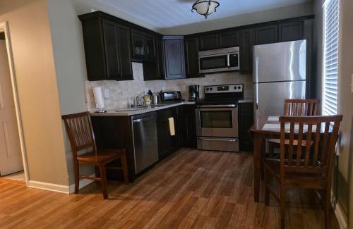 Dahlonega Apartamento | Golden Pines Villa on Choice Ave Steps to Downtown