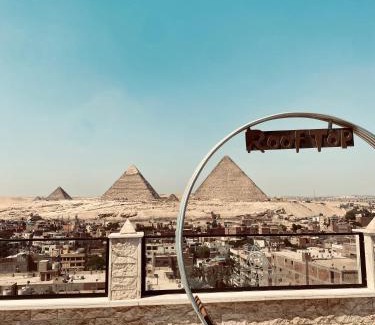 Al-'Umraniyah Hotel | Golden Pyramids Night hotel