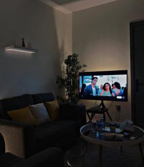 Al Kura Apartamento | Golden residence 3