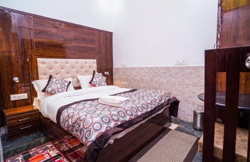 Saket Casa | Golden Residency