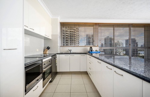 Main Beach Apartamento | Golden Sands on the Beach