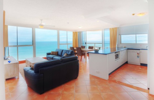 Main Beach Apartamento | Golden Sands on the Beach