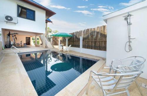 Cherngtalay Villa | Golden Sands Villa only 15 minutes walk to beach
