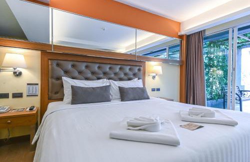 Hua Hin Hotel | Golden Sea Hua Hin - SHA Extra Plus