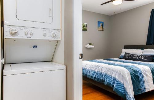 South Bend Apartamento | Golden Shamrock 3BR Home 3min to ND