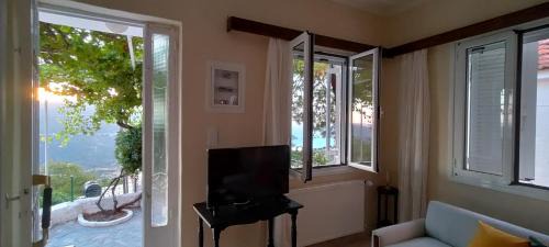 Argostoli Casa | Golden Sunset