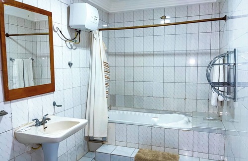 Nungua Hotel | Golden Touch Executive Hotel