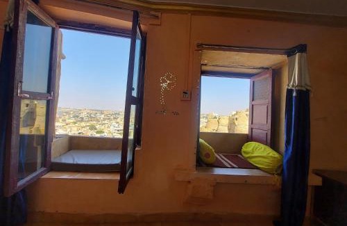 Amar Sagar Pol Hotel | Golden villa
