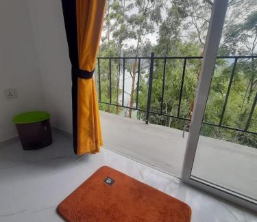 Hatton Casa | Golden Waters Stay&Dine
