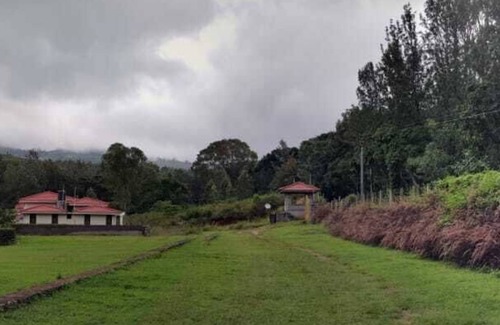 Yercaud Villa | Goldenoaks Resort