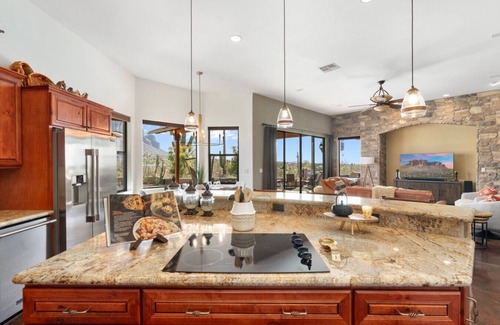Apache Junction Casa | Goldfield360 - Stunning Views Hiking Jacuzzi Bliss