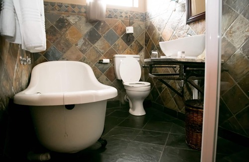 Nigel Cabina | Goldfields Lodge and Conference Centre