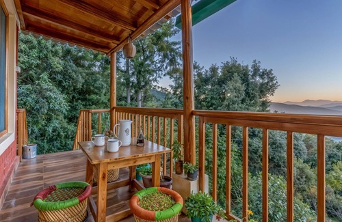 Kaul Cabaña | Goldi Cottage Himalayan Serenity Duplex Retreat 2 Duplex Rooms Muktheshwar