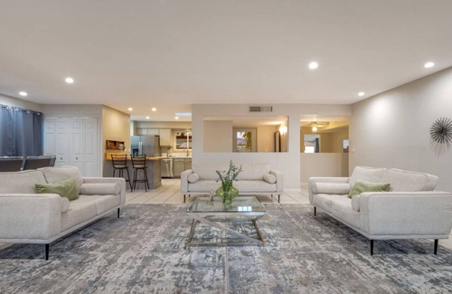 Tucson Casa | Golf / 4 BR 3 BA / Guest Suite / Fenced / East