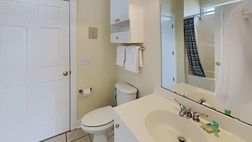 Pawleys Island Villa | Golf and Beach Getaway Relaxation at its Finest