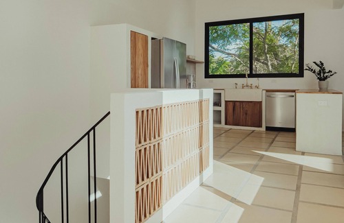 Sámara Villa | Golf Cart Included ~ Mediterranean/Moroccan Design ~ 5’ Beach~ Salt-Water Pool
