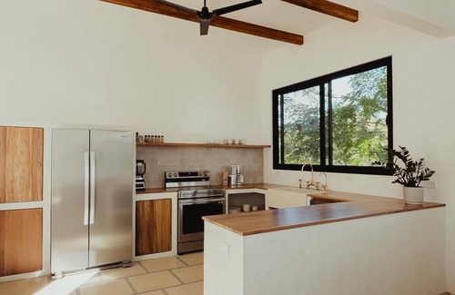 Sámara Villa | Golf Cart Included ~ Mediterranean/Moroccan Design ~ 5’ Beach~ Salt-Water Pool