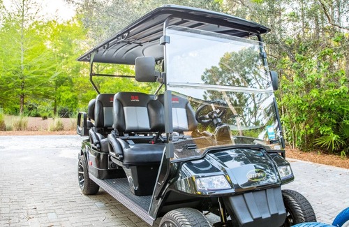 Forest District Casa | ¡Carro de golf! Mucha privacidad y en una calle tranquila! Bicicleta a la cena y la playa!