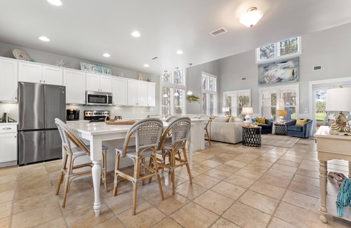 Laurel Grove Casa | Golf Cart ~ Private Porch ~ Family Friendly