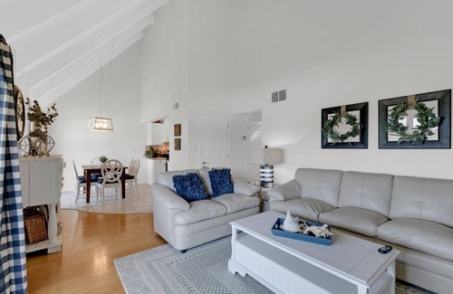 Miramar Beach Cabaña | Golf Course 37c 2 Bedroom Condo by Redawning