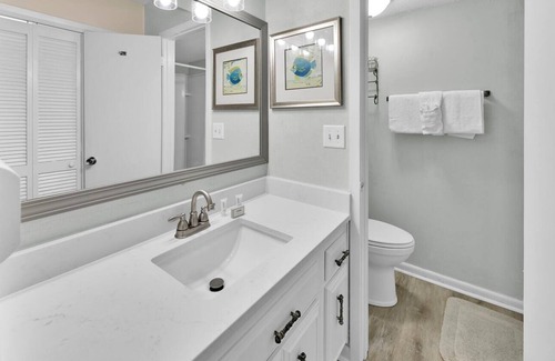 Miramar Beach Cabaña | Golf Course 92b 2 Bedroom Condo by Redawning