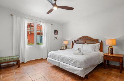 Cabezas Apartamento | Golf Course Access Balcony Infinity Pool