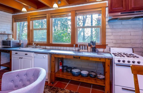 Amazon Cabaña | Golf Course cottage