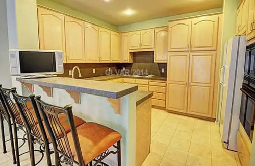Summerlin Casa | Golf Course Front 3/3/2 home - TPC Summerlin - pool/jacuzzi - office - laundry