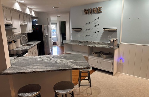 Wilmington Condominio | Golf course Views -Cozy 2-bedroom condo in charming Wilmington