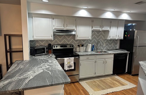 Wilmington Condominio | Golf course Views -Cozy 2-bedroom condo in charming Wilmington