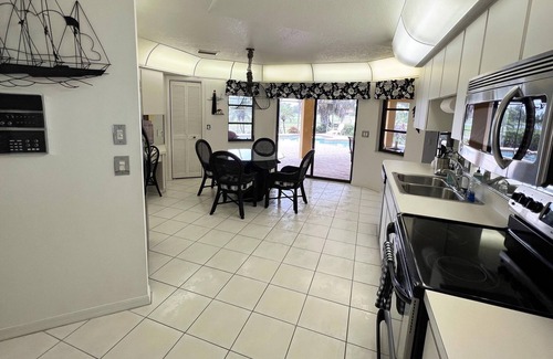 Cape Haze Casa | Golf course views! Pool home