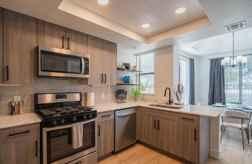 Kierland Apartamento | Golf Escape-Walkout Patio-Queen Beds-Free Parking N171